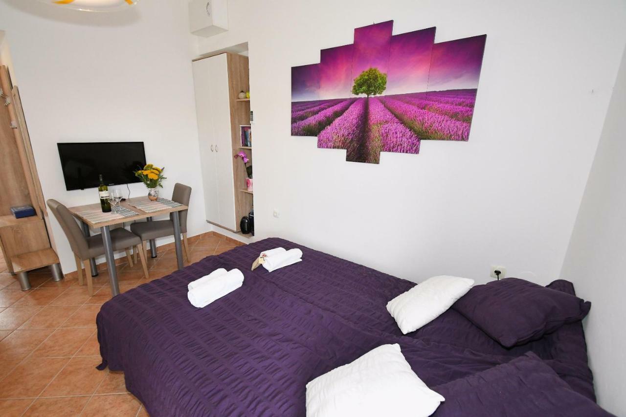 Studio Apartman Kris Marinici  Ngoại thất bức ảnh
